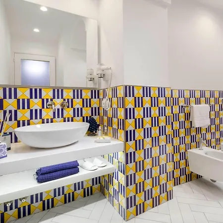 מלון Relais Caposcuro Capri 2*