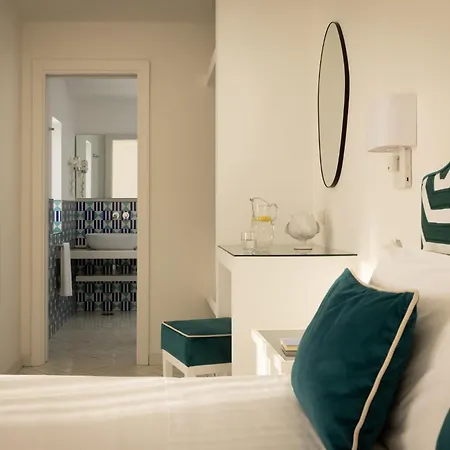 Relais Caposcuro Capri 2* アナカプリ